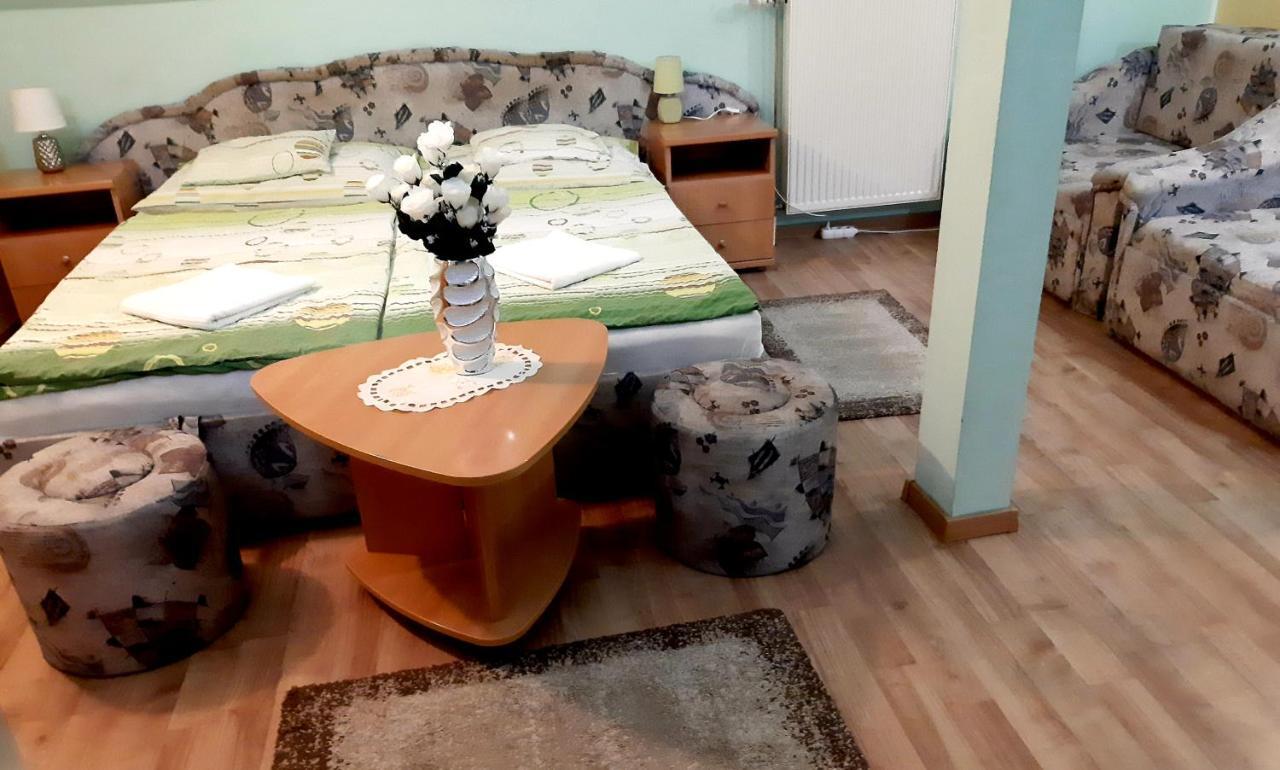 Panorama Szallas Miskolc Exterior foto